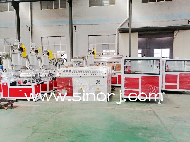 pe木塑生產線發貨中