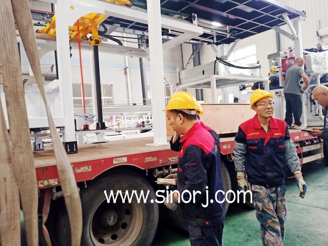 國內老客戶新加的spc地板生產線發貨